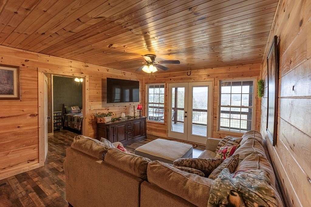 12 Acres of Land with Home for Sale in McMinnville, Tennessee