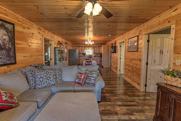 12 Acres of Land with Home for Sale in McMinnville, Tennessee