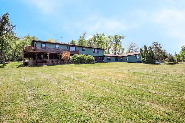 3.3 Acres of Land with Home for Sale in Shelbyville, Tennessee