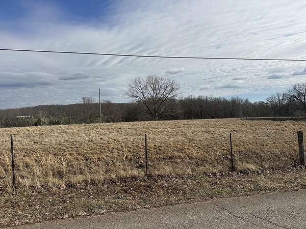 5 Acres of Land for Sale in Quebeck, Tennessee