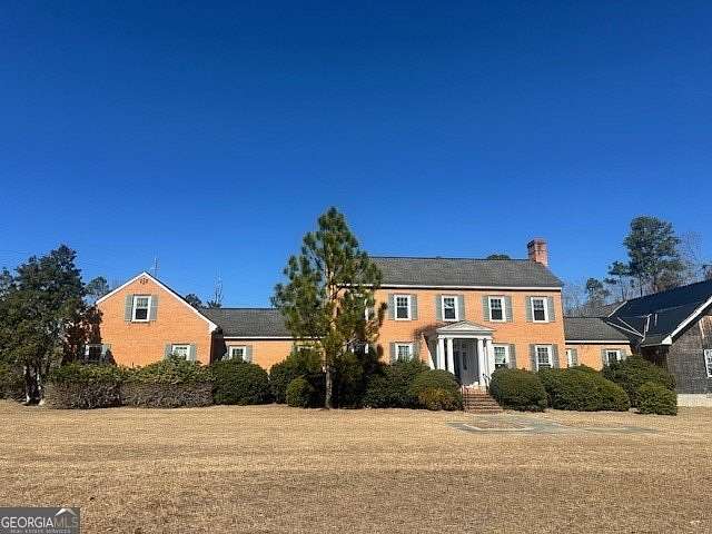 18.4 Acres of Land with Home for Sale in Ailey, Georgia