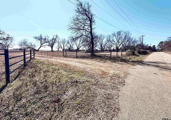 73.9 Acres of Land for Sale in Frankston, Texas