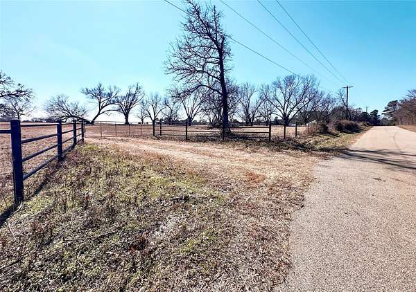 73.9 Acres of Land for Sale in Frankston, Texas