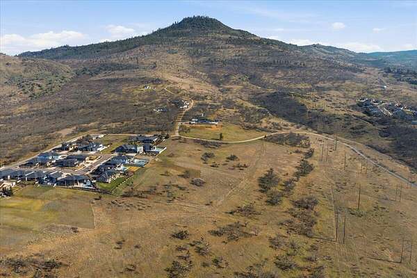 11.6 Acres of Land for Sale in Medford, Oregon