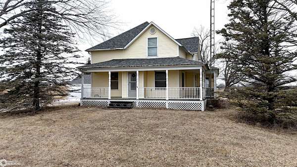 4 Acres of Residential Land with Home for Sale in Centerville, Iowa