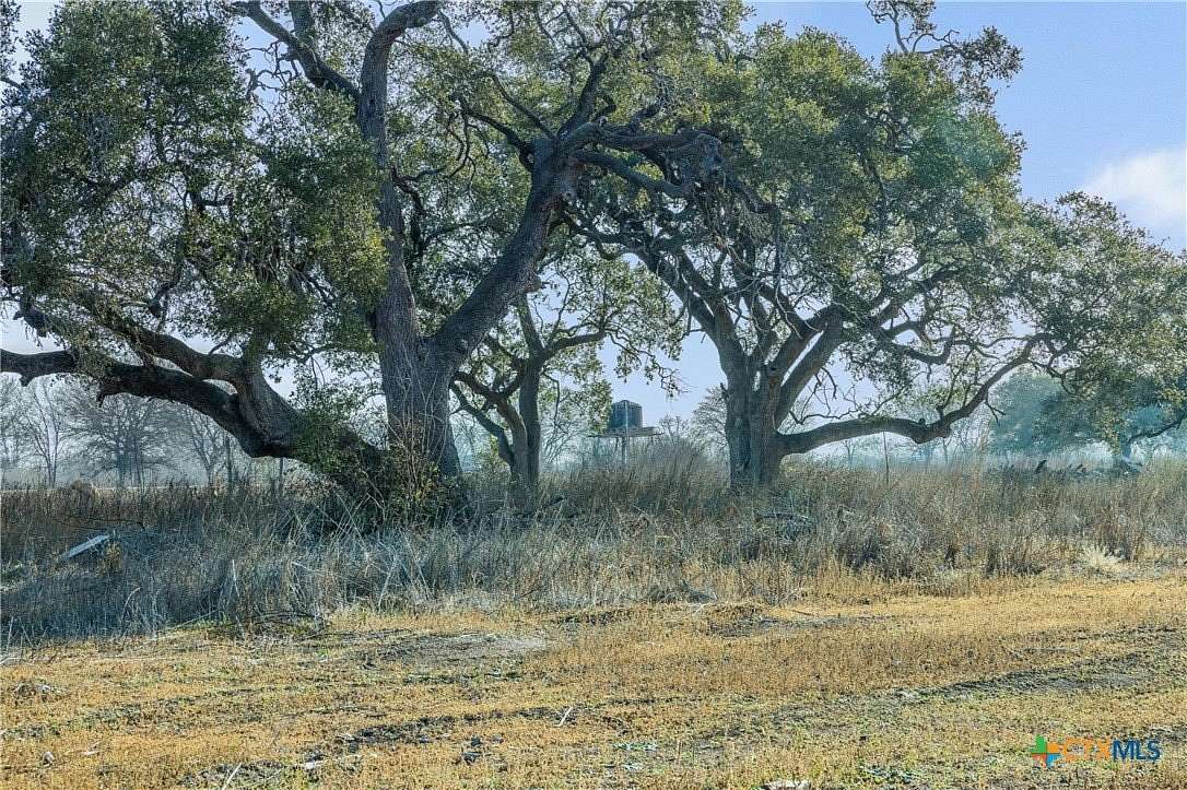 0.5 Acres of Land for Sale in Martindale, Texas