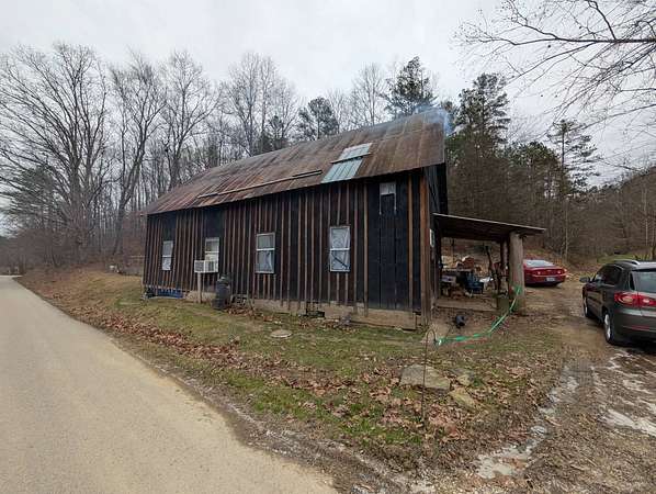 20.1 Acres of Agricultural Land with Home for Sale in Tyner, Kentucky