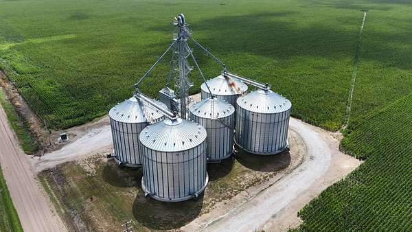 3 Acres of Commercial Land for Sale in Aurora, Nebraska