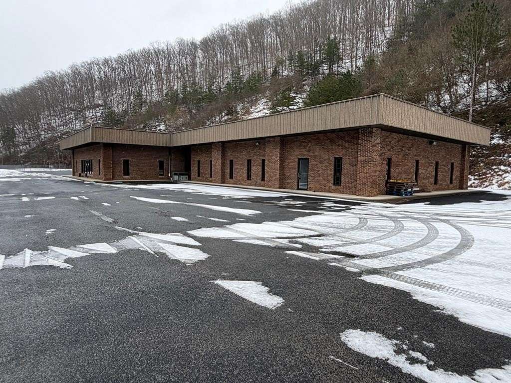 11.9 Acres of Improved Commercial Land for Sale in Prestonsburg, Kentucky