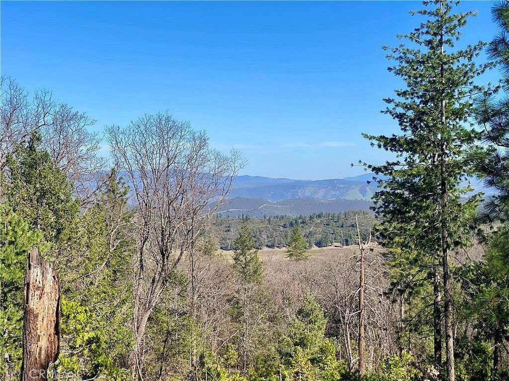 5.25 Acres of Land for Sale in Kelseyville, California
