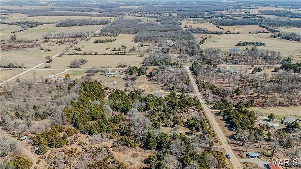 6 Acres of Residential Land for Sale in Lebanon, Missouri