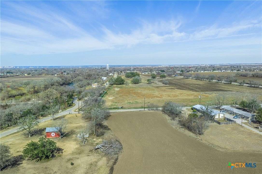 0.5 Acres of Residential Land for Sale in Martindale, Texas