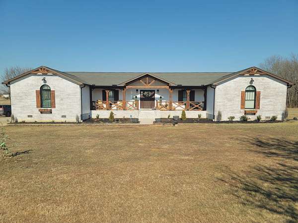 1.9 Acres of Residential Land with Home for Sale in Chesnee, South Carolina