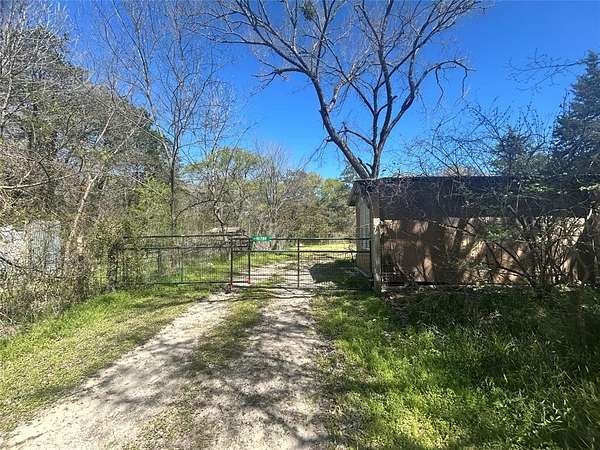 7 Acres of Residential Land for Sale in Quinlan, Texas