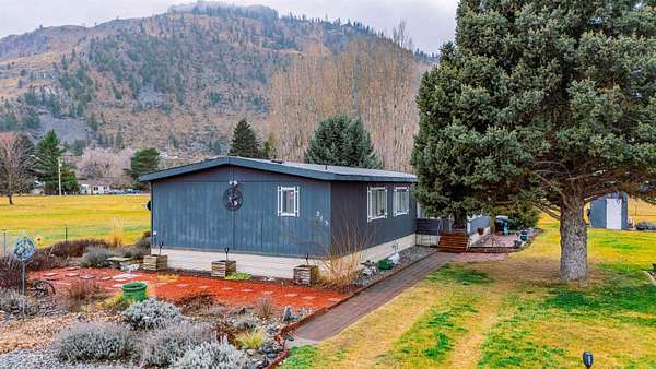 4.63 Acres of Residential Land with Home for Sale in Brewster, Washington