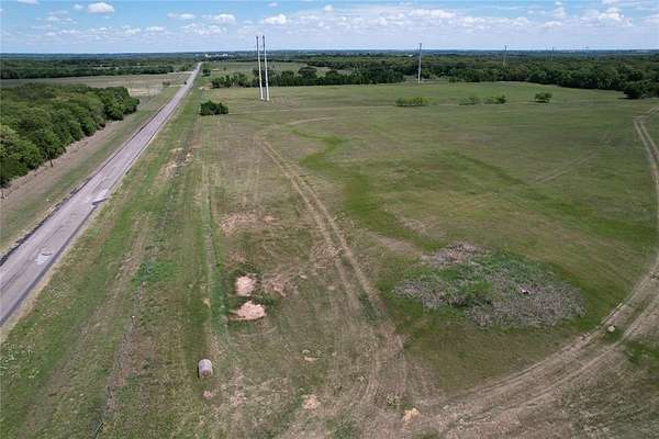 67.6 Acres of Agricultural & Residential Land for Sale in Aquilla, Texas