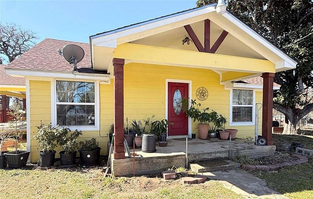 4.36 Acres of Land with Home for Sale in Thornton, Texas