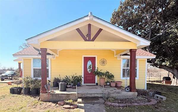 4.36 Acres of Residential Land with Home for Sale in Thornton, Texas