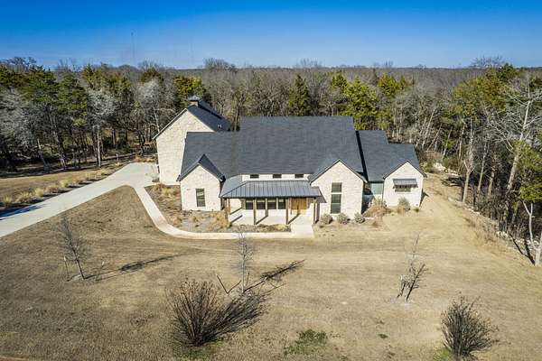 2 Acres of Land with Home for Sale in Midlothian, Texas