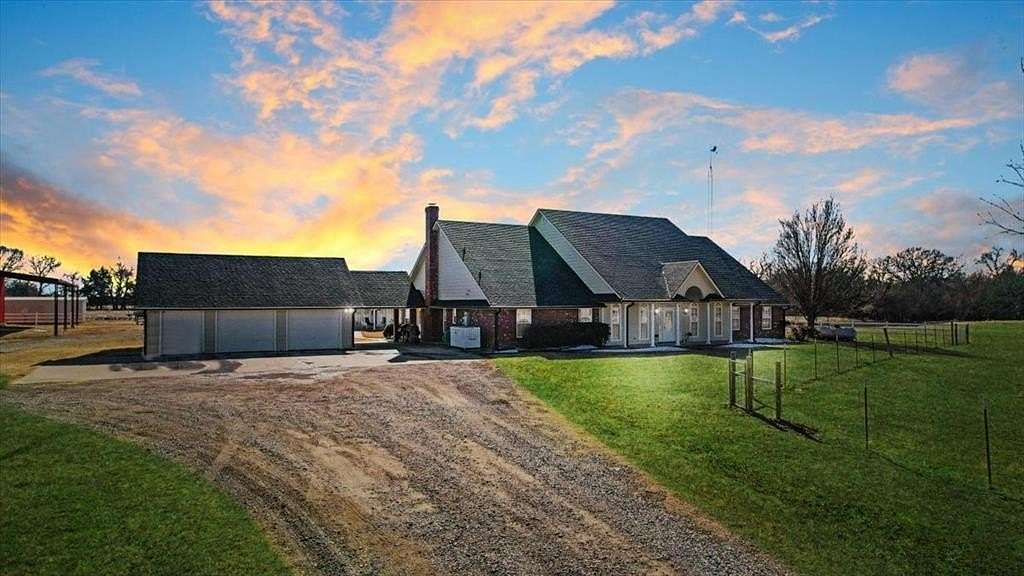 16.5 Acres of Land with Home for Sale in Bonham, Texas