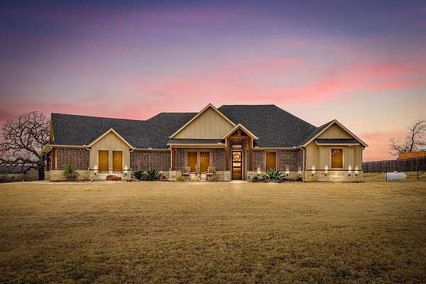 2 Acres of Residential Land with Home for Sale in Springtown, Texas