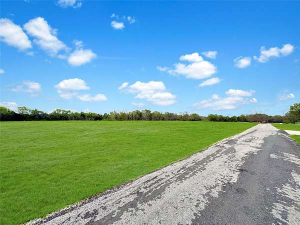 6.66 Acres of Residential Land for Sale in Farmersville, Texas