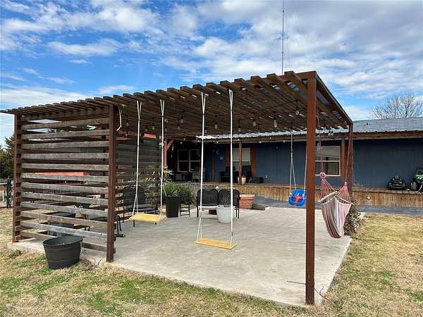 28.3 Acres of Land with Home for Sale in Wolfe City, Texas