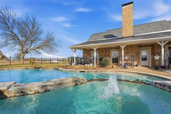 9 Acres of Land with Home for Sale in Anna, Texas