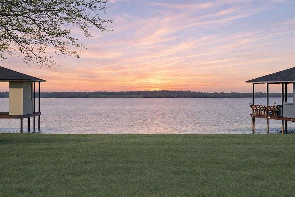 1.18 Acres of Residential Land for Sale in Corsicana, Texas