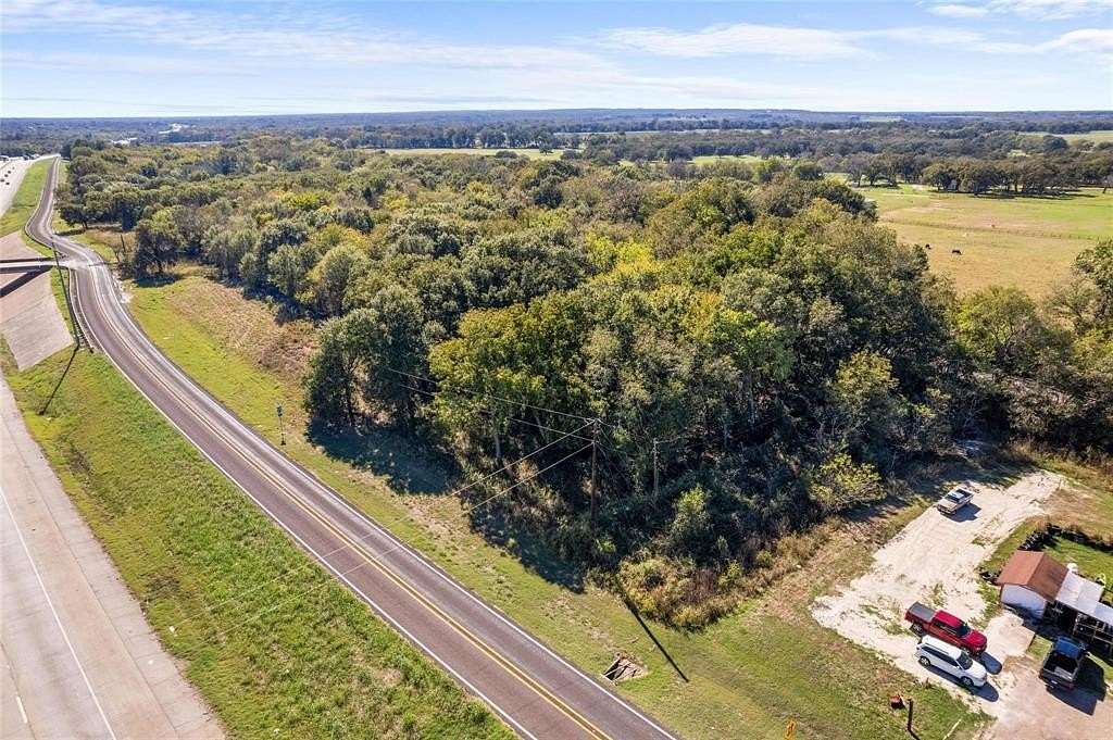 9 Acres of Land for Sale in Angus, Texas
