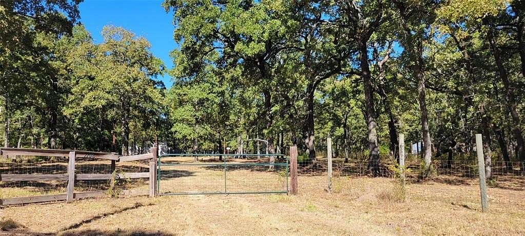 3 Acres of Residential Land for Sale in Quinlan, Texas