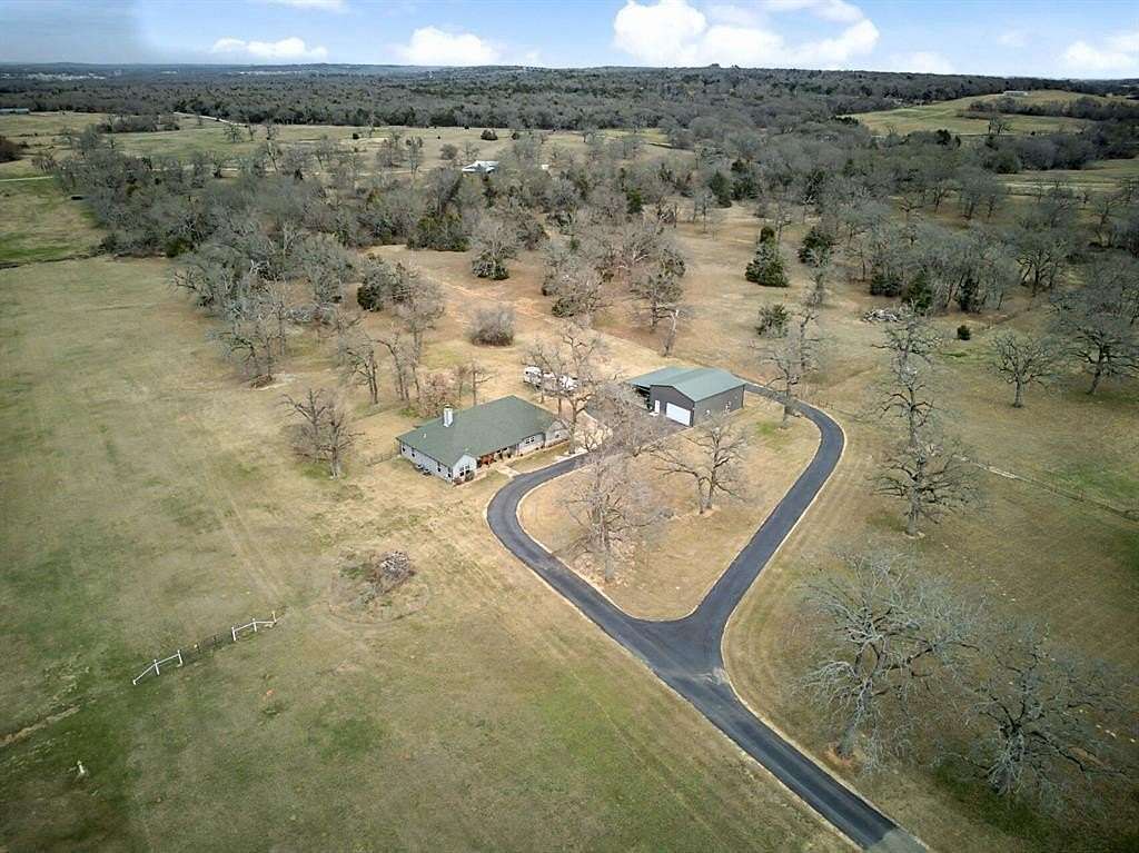 12.3 Acres of Land with Home for Sale in Athens, Texas