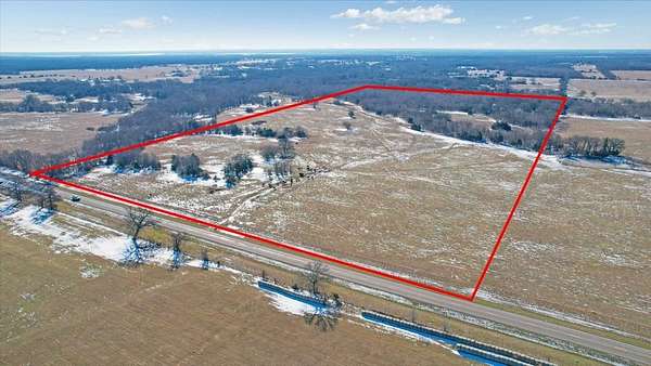 43 Acres of Land for Sale in Ivanhoe, Texas