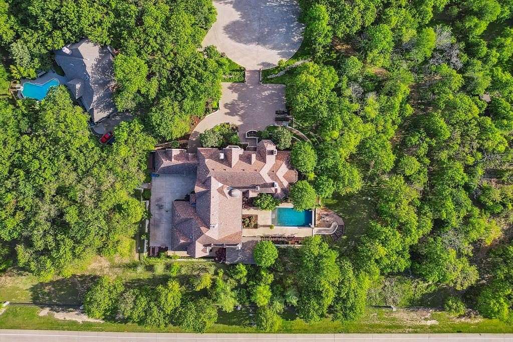4 Acres of Land with Home for Sale in Flower Mound, Texas