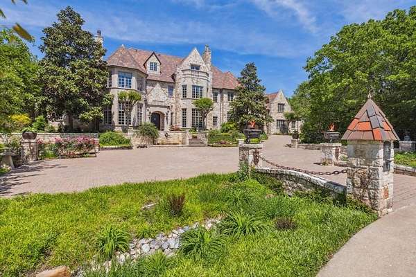 4 Acres of Land with Home for Sale in Flower Mound, Texas