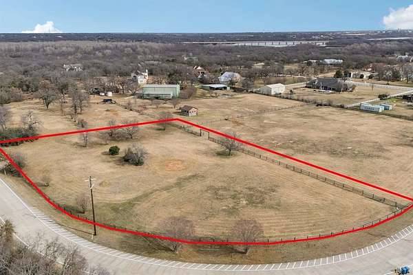 2.12 Acres of Residential Land with Home for Sale in Copper Canyon, Texas