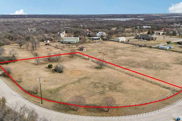 2.12 Acres of Land with Home for Sale in Copper Canyon, Texas