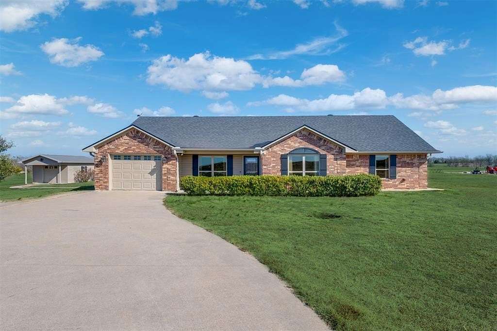 2 Acres of Residential Land with Home for Sale in Brookston, Texas