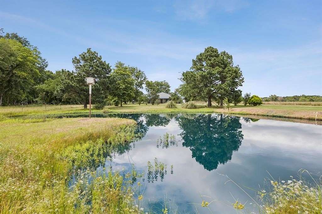 6 Acres of Land with Home for Sale in Kaufman, Texas
