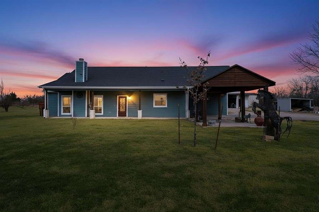 1.64 Acres of Residential Land with Home for Sale in Royse City, Texas