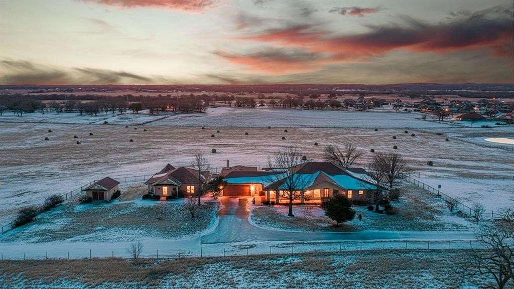 28.3 Acres of Agricultural Land with Home for Sale in Springtown, Texas