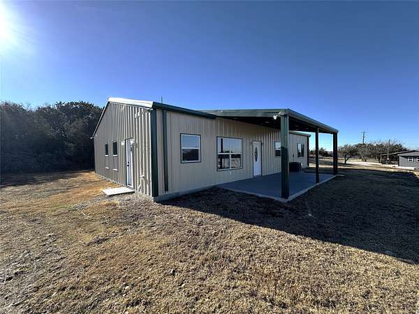 1.54 Acres of Land with Home for Sale in Granbury, Texas