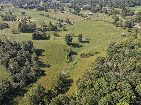 27.5 Acres of Agricultural Land for Sale in Quebeck, Tennessee
