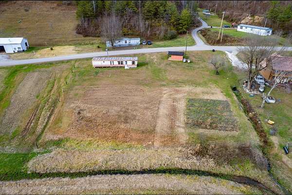 1 Acre of Mixed-Use Land for Sale in Salyersville, Kentucky