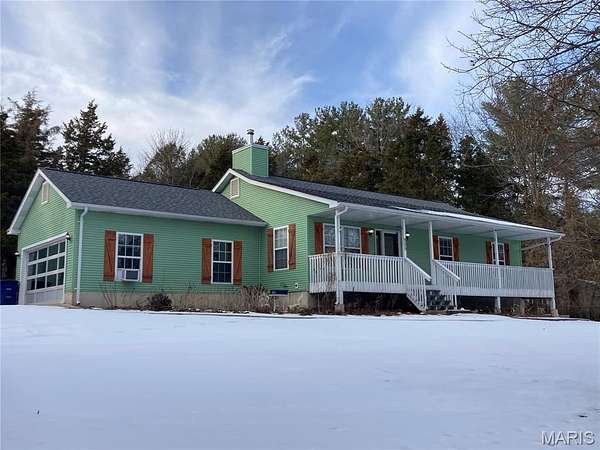 2 Acres of Residential Land with Home for Sale in Villa Ridge, Missouri