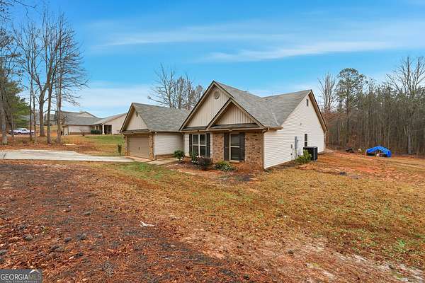 1.5 Acres of Residential Land with Home for Sale in Hull, Georgia