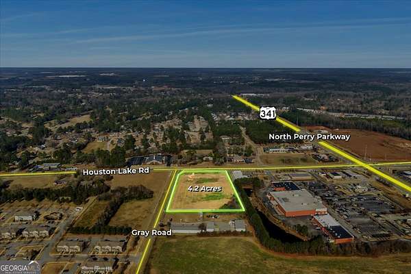 1.5 Acres of Improved Commercial Land for Sale in Perry, Georgia