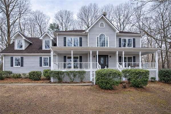 2.88 Acres of Residential Land with Home for Sale in Senoia, Georgia