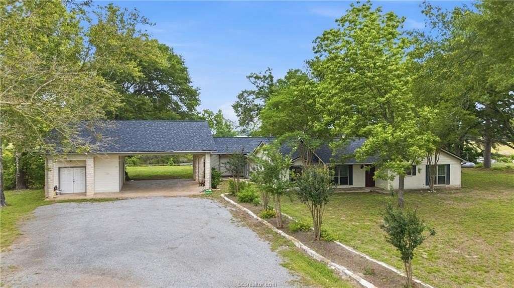 2.25 Acres of Land with Home for Sale in Franklin, Texas