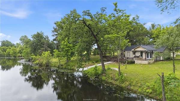 3.25 Acres of Land with Home for Sale in Franklin, Texas